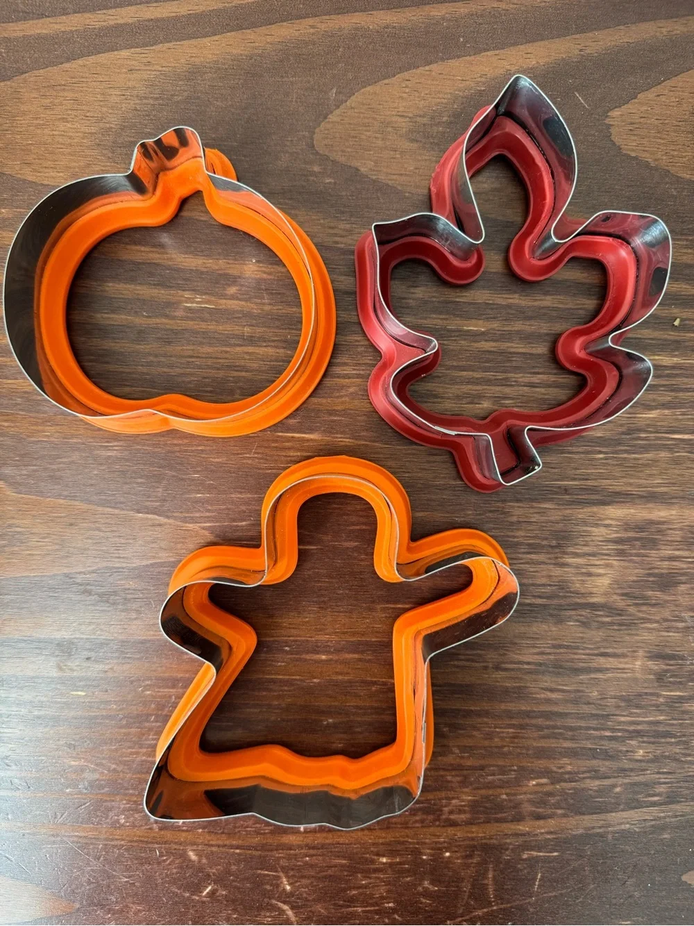 Set of 3 Wilton Comfort Grip Cutter Leaf Ghost Pumpkin Fall Halloween Cookie